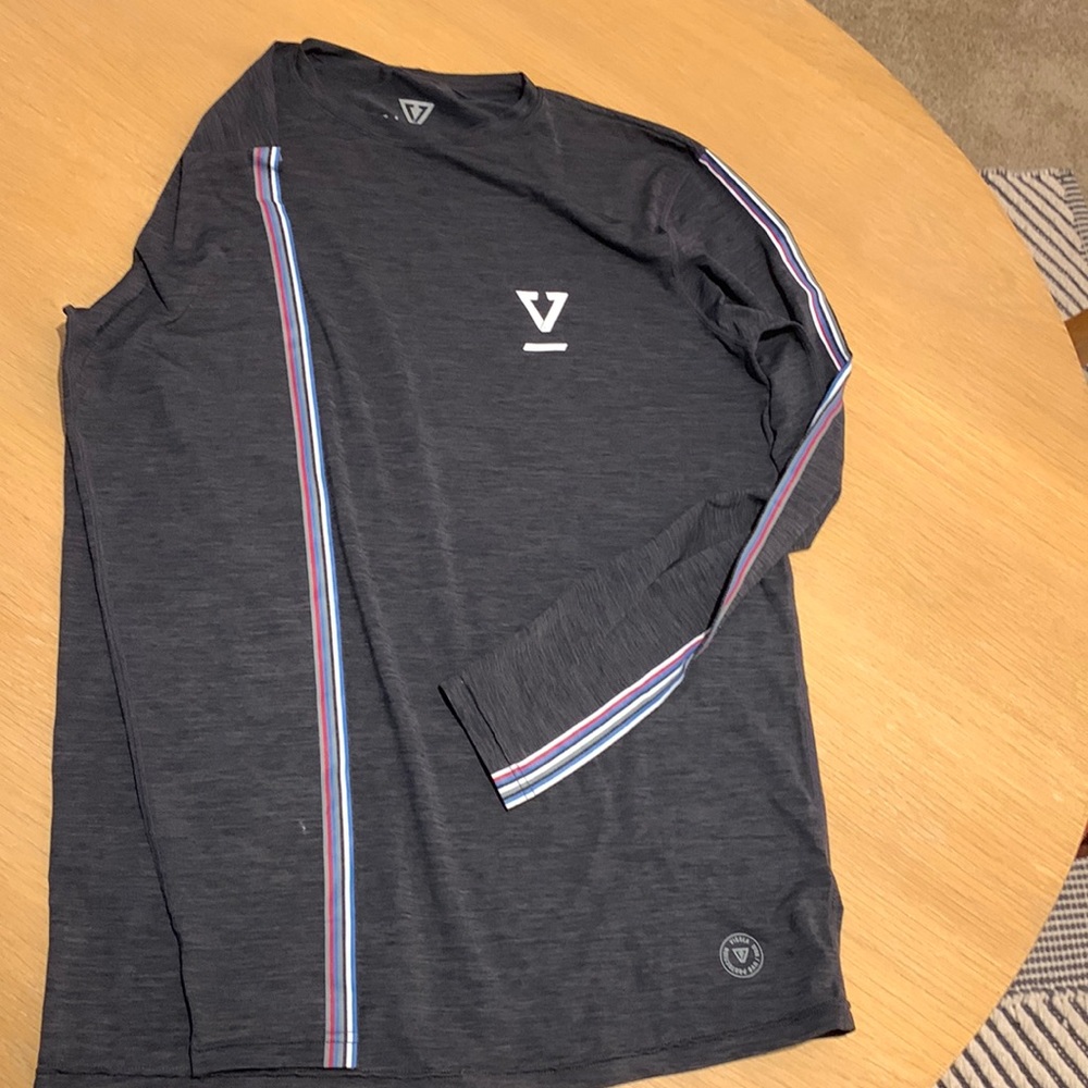 Vissla long sleeve sun shirt